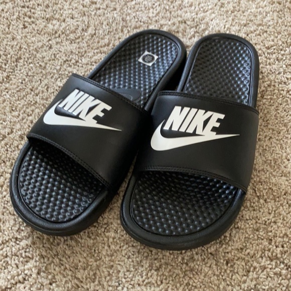 nike slides rubber